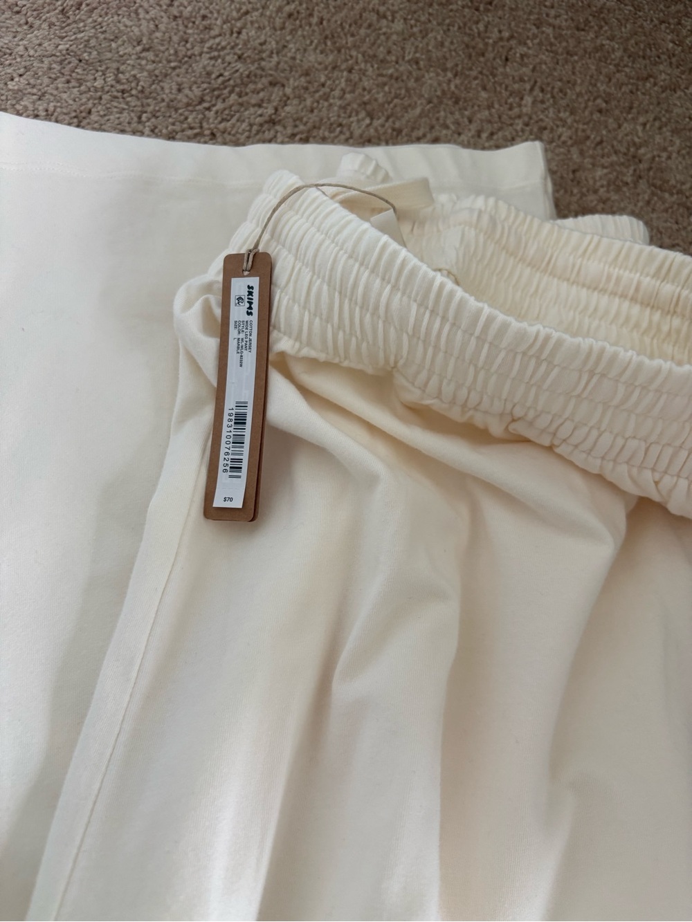 SKIMS Wide-Leg Pants - Picture 4 of 4